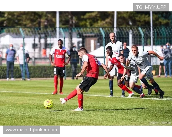 朗斯主场对阵勒阿弗尔，避免连败并暂登积分榜首